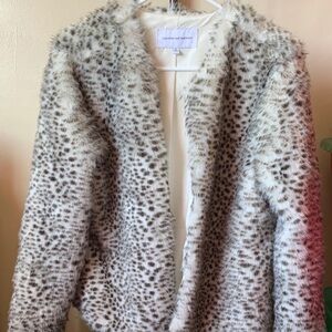cupcakes & cashmere Spotted Faux Fur Teddy Jacket
